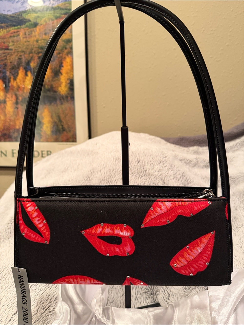 Black Shoulder Bag with Red Lip Print